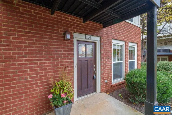 $279,000 | 1840 Candlewood Court, Unit 104, Charlottesville, VA 22903