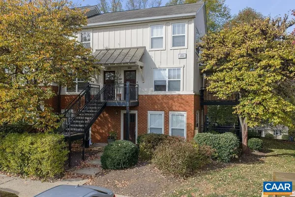 $279,000 | 1840 Candlewood Court, Unit 104, Charlottesville, VA 22903