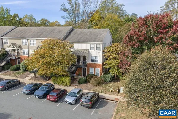 $279,000 | 1840 Candlewood Court, Unit 104, Charlottesville, VA 22903