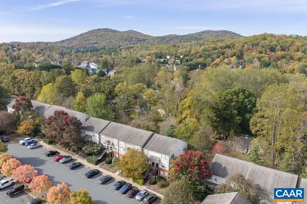 $279,000 | 1840 Candlewood Court, Unit 104, Charlottesville, VA 22903