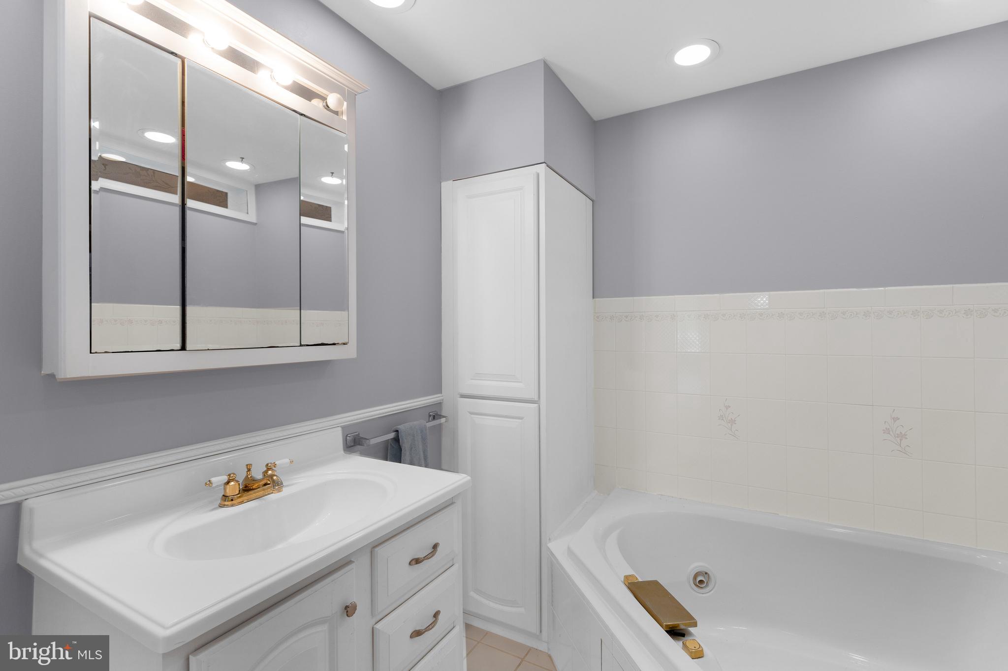 12215 Shadetree Lane Laurel, MD 20708 - Photo 32 of 52 Master Bathroom