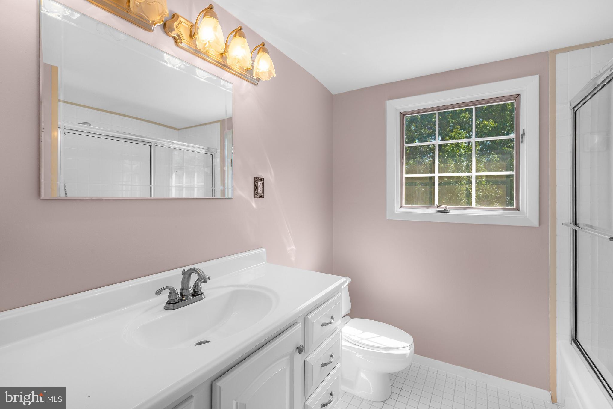 12215 Shadetree Lane Laurel, MD 20708 - Photo 41 of 52 Hall Bathroom