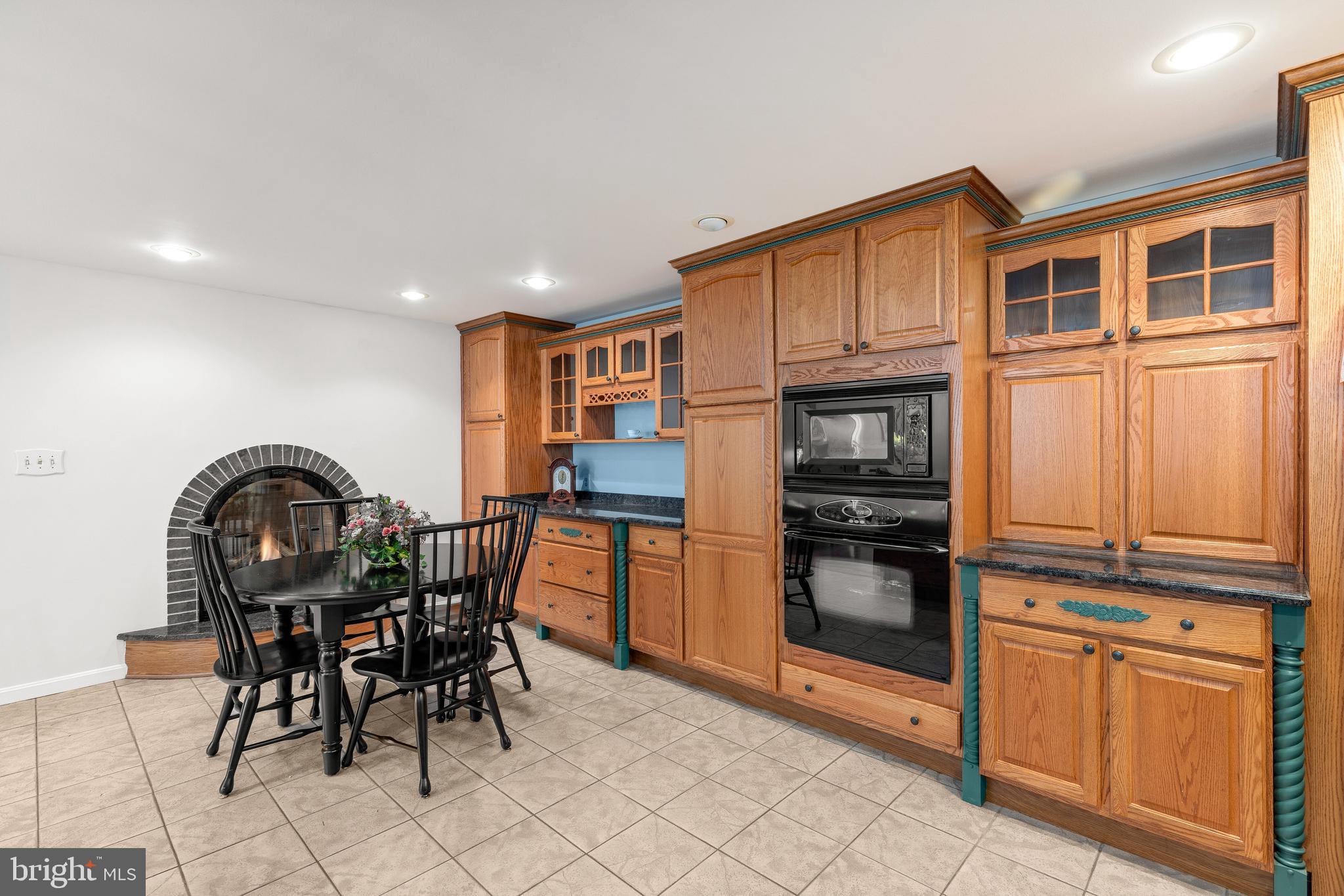 12215 Shadetree Lane Laurel, MD 20708 - Photo 10 of 52 Kitchen