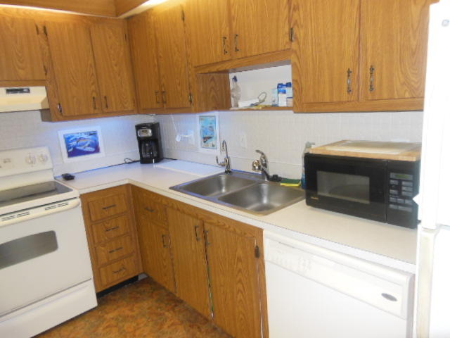 825 Center Street, Unit 52D Jupiter, FL 33458 - Photo 3 of 6 036