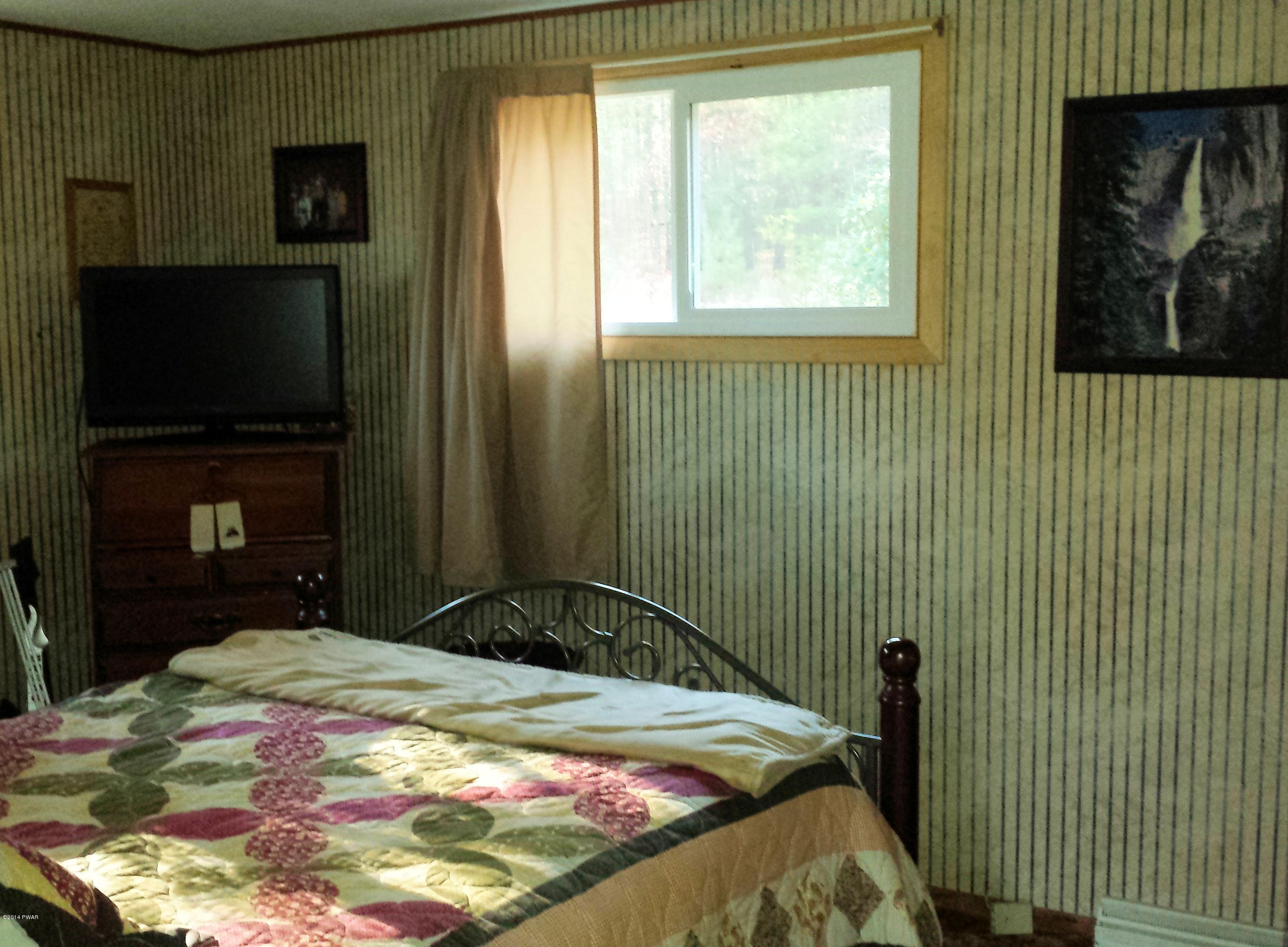 126 Locust Road Dingmans Ferry, PA 18328 - Photo 12 of 16