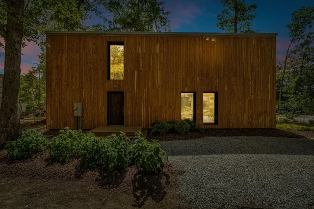 $599,900 | 36 Waters Edge Way, Unit B, Tracy City, TN 37387