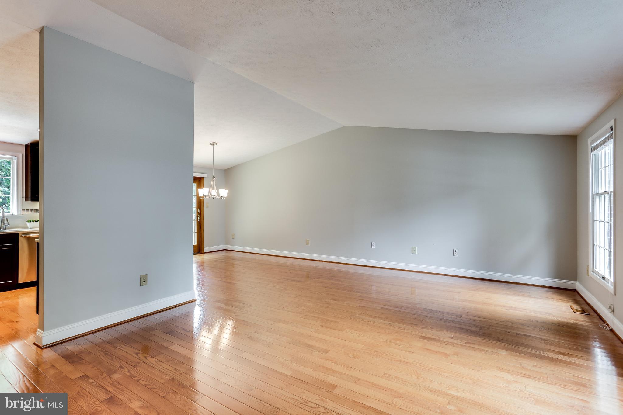 9401 Northgate Road Laurel, MD 20723 - Photo 10 of 30 Living Room view from front door