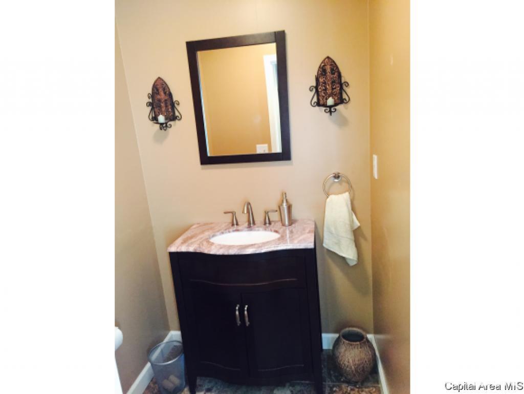 104 Exeter Court Springfield, IL 62704 - Photo 8 of 21
