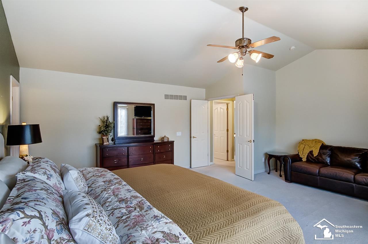 894 Kings Park Road Monroe, MI 48161 - Photo 32 of 54 50000074-31.JPG