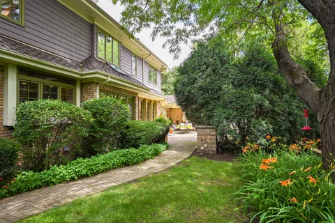 $1,598,000 | 6450 Manor Drive, Burr Ridge, IL 60527