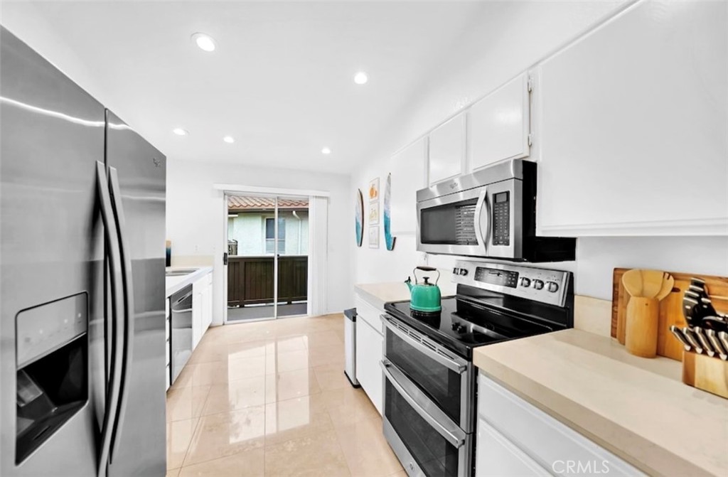 70 Corniche Drive, Unit H Dana Point, CA 92629 - Photo 8 of 20