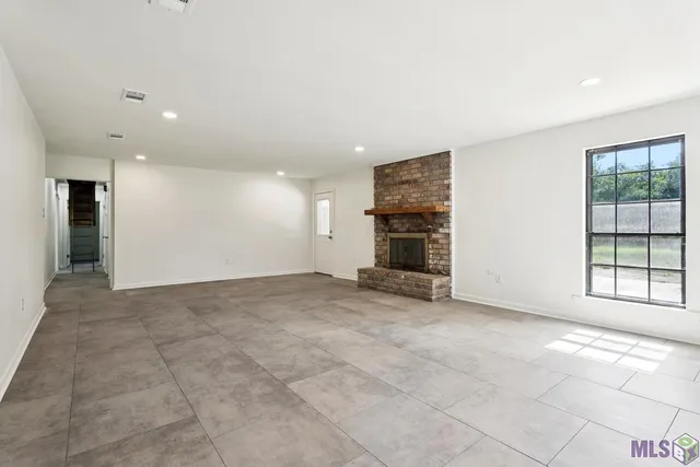 $2,300 | 5705 Antioch Boulevard, St. George, LA 70817