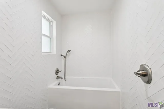 $2,300 | 5705 Antioch Boulevard, St. George, LA 70817