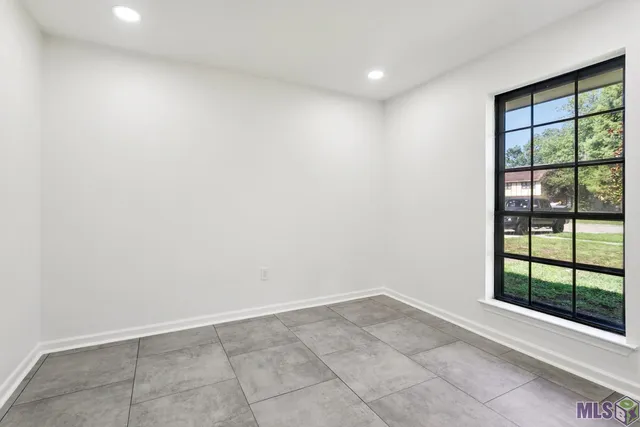 $2,300 | 5705 Antioch Boulevard, St. George, LA 70817