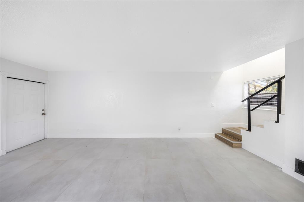 20 Northwest 7th Avenue Pompano Beach, FL 33060 - Photo 6 of 22 a view of an empty room