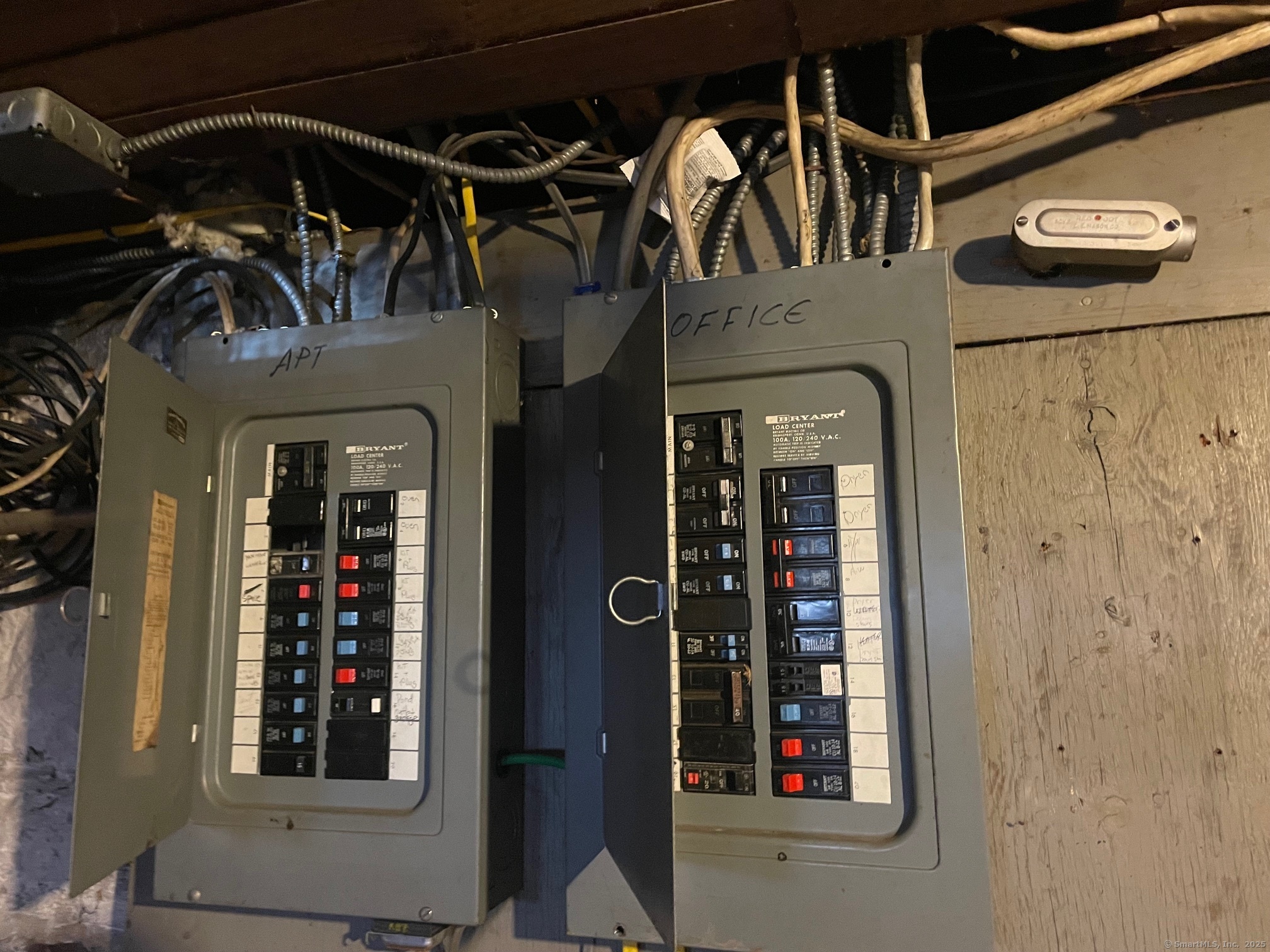 518 Prospect Avenue Hartford, CT 06105 - Photo 34 of 39 a view of front door