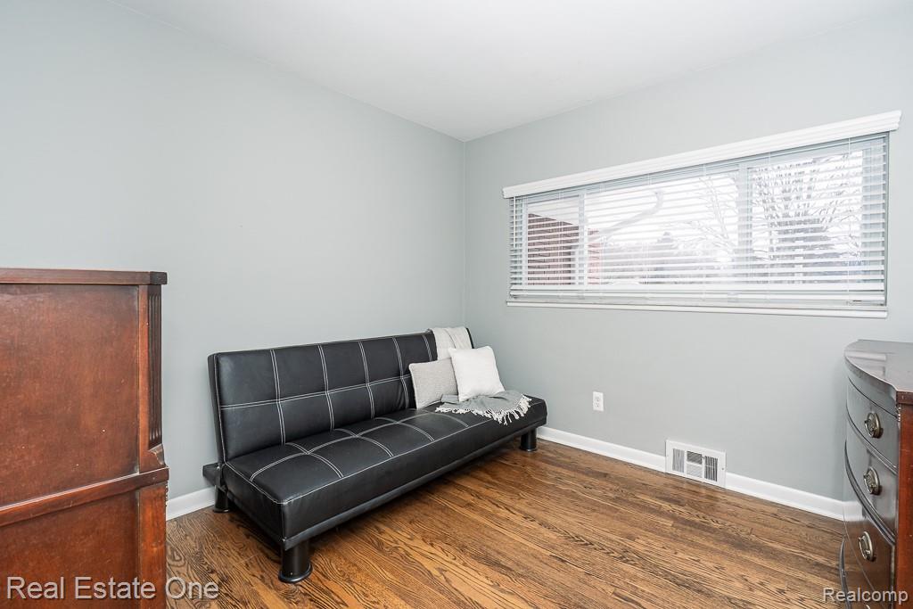 395 Wimpole Drive Rochester Hills, MI 48309 - Photo 9 of 20
