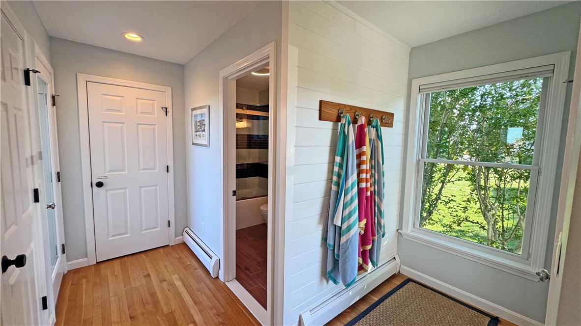 1712 Corn Neck Road, Unit 2 Block Island, RI 02807 - Photo 13 of 38 1st floor entry