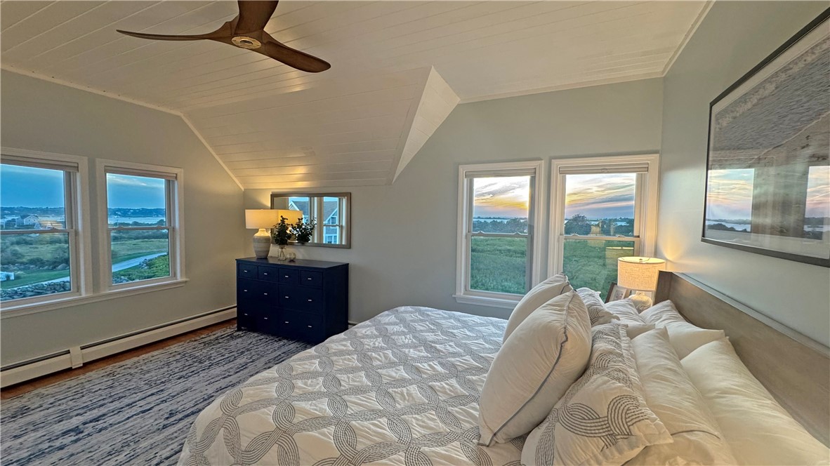 1712 Corn Neck Road, Unit 2 Block Island, RI 02807 - Photo 26 of 38 3rd floor primary suite