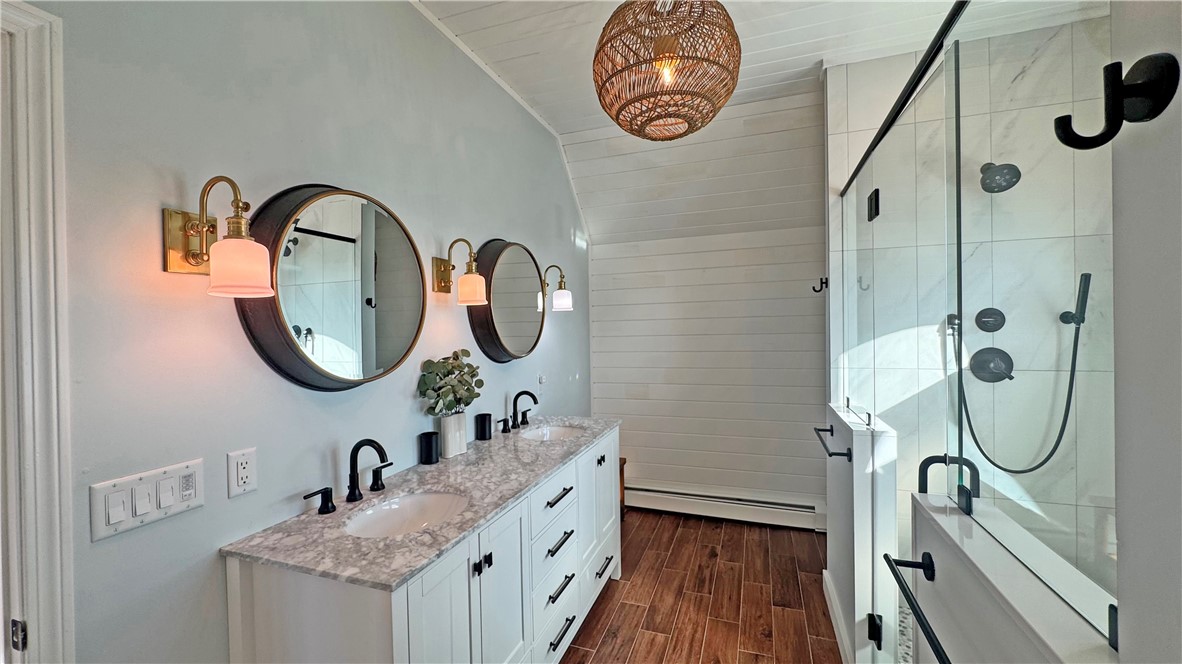 1712 Corn Neck Road, Unit 2 Block Island, RI 02807 - Photo 31 of 38 3rd floor primary spa bath