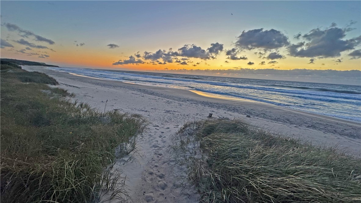1712 Corn Neck Road, Unit 2 Block Island, RI 02807 - Photo 35 of 38 Sunrise at Crescent Beach