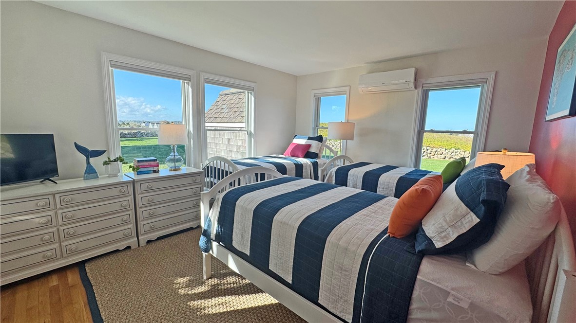 1712 Corn Neck Road, Unit 2 Block Island, RI 02807 - Photo 7 of 38 1st floor guest bedroom