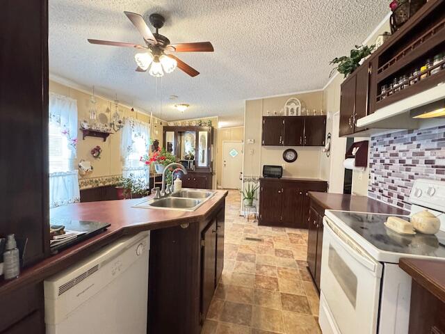 1137 Rugby Avenue Summerton, SC 29148 - Photo 11 of 25 IMG_7887