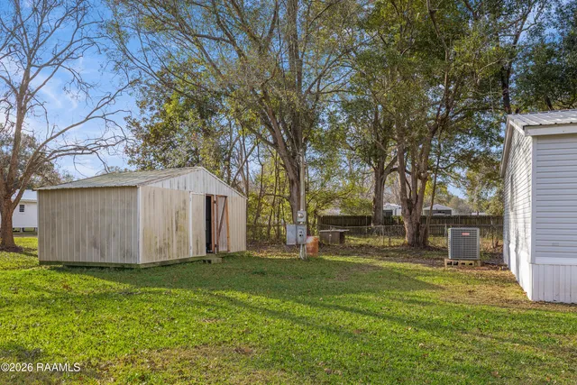 $130,000 | 913 West 10th Street, Kaplan, LA 70548