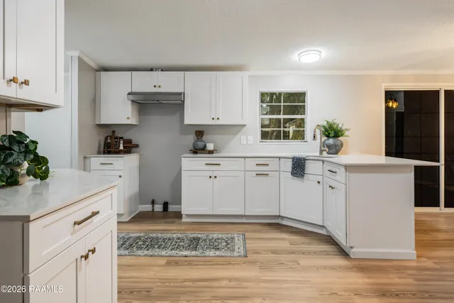 $130,000 | 913 West 10th Street, Kaplan, LA 70548