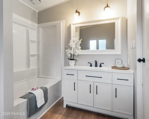 $130,000 | 913 West 10th Street, Kaplan, LA 70548