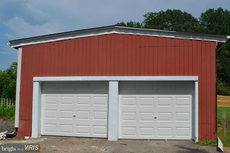 2902 Dublin Road Street, MD 21154 - Photo 14 of 24 Detached 2 car garage