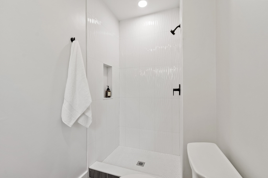 100 Keyes Road, Unit 310 Concord, MA 01742 - Photo 19 of 30