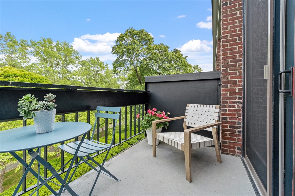 100 Keyes Road, Unit 310 Concord, MA 01742 - Photo 4 of 30