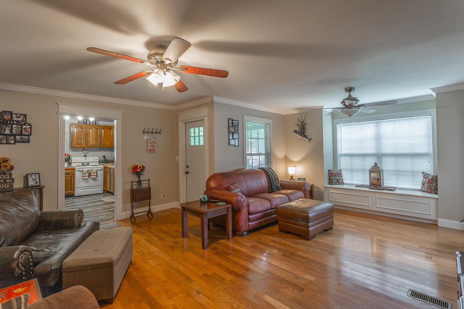 2516 Corral Road Signal Mountain, TN 37377 - Photo 6 of 39 2516 Corral Interiors-5