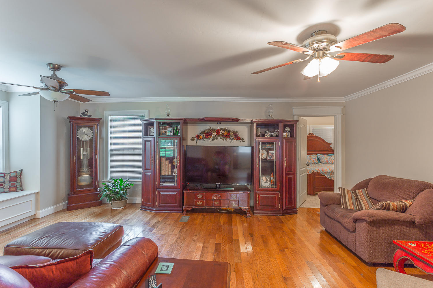 2516 Corral Road Signal Mountain, TN 37377 - Photo 8 of 39 2516 Corral Interiors-2
