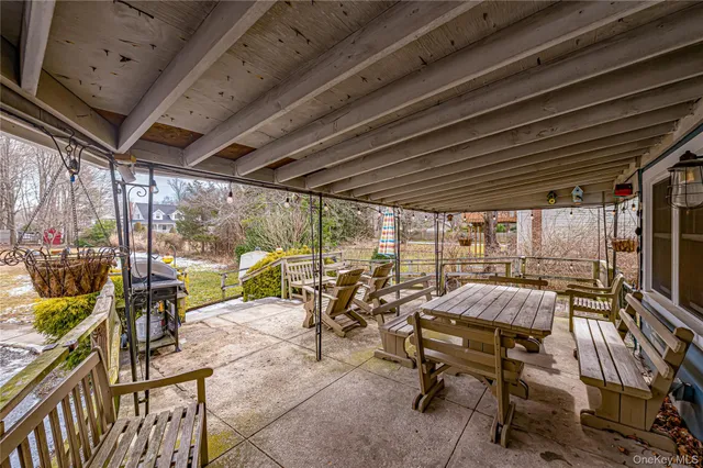 $699,990 | 1451 Locust Avenue, Bohemia, NY 11716