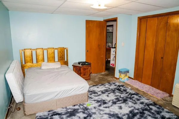 $330,000 | 20081 Spring Hill Road, Parsons, KS 67357