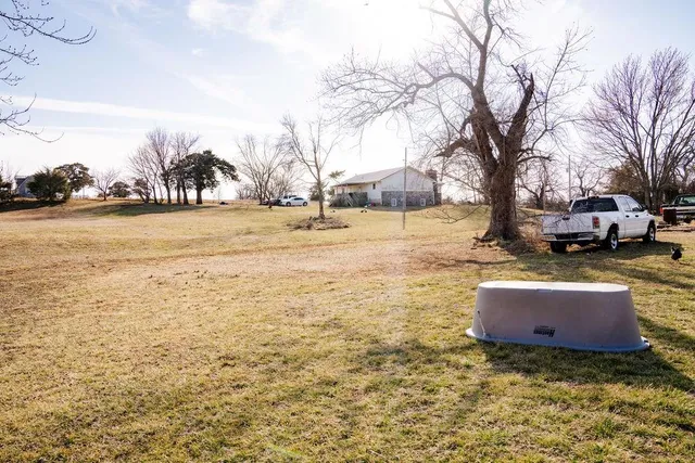 $330,000 | 20081 Spring Hill Road, Parsons, KS 67357