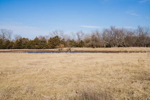 $330,000 | 20081 Spring Hill Road, Parsons, KS 67357