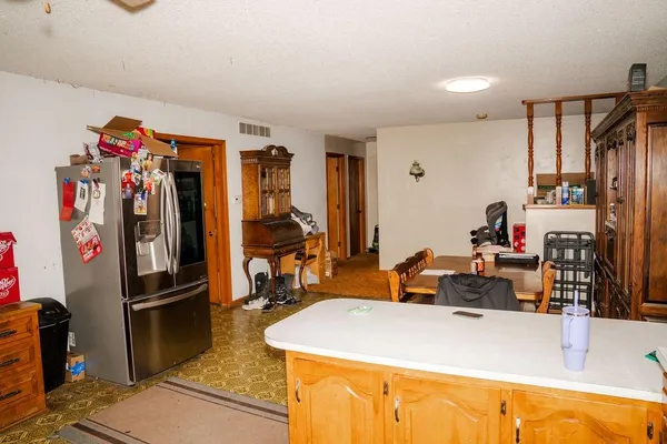 $330,000 | 20081 Spring Hill Road, Parsons, KS 67357