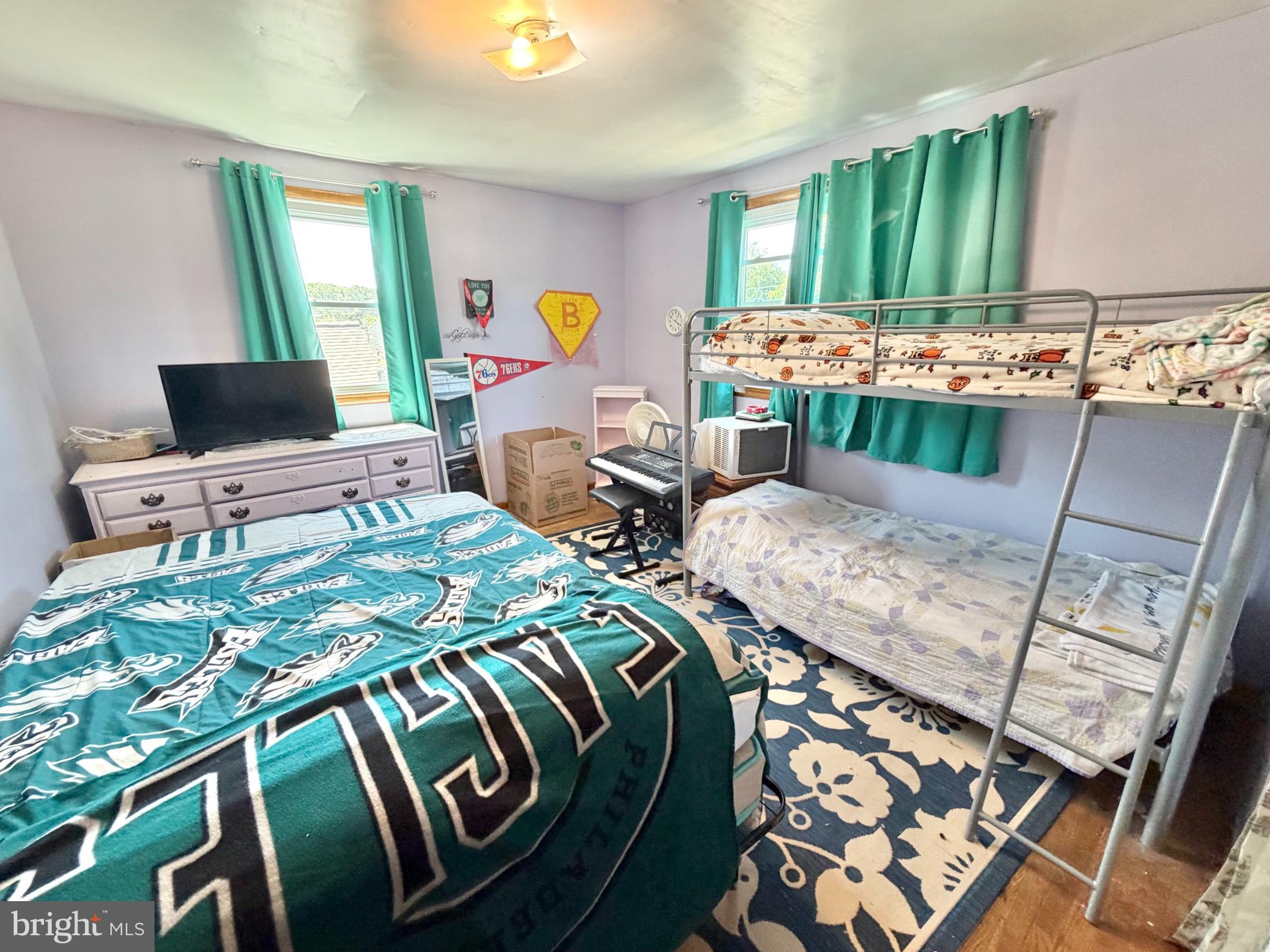 130 Kinsman Road Florence, NJ 08518 - Photo 17 of 36 Bedroom 4