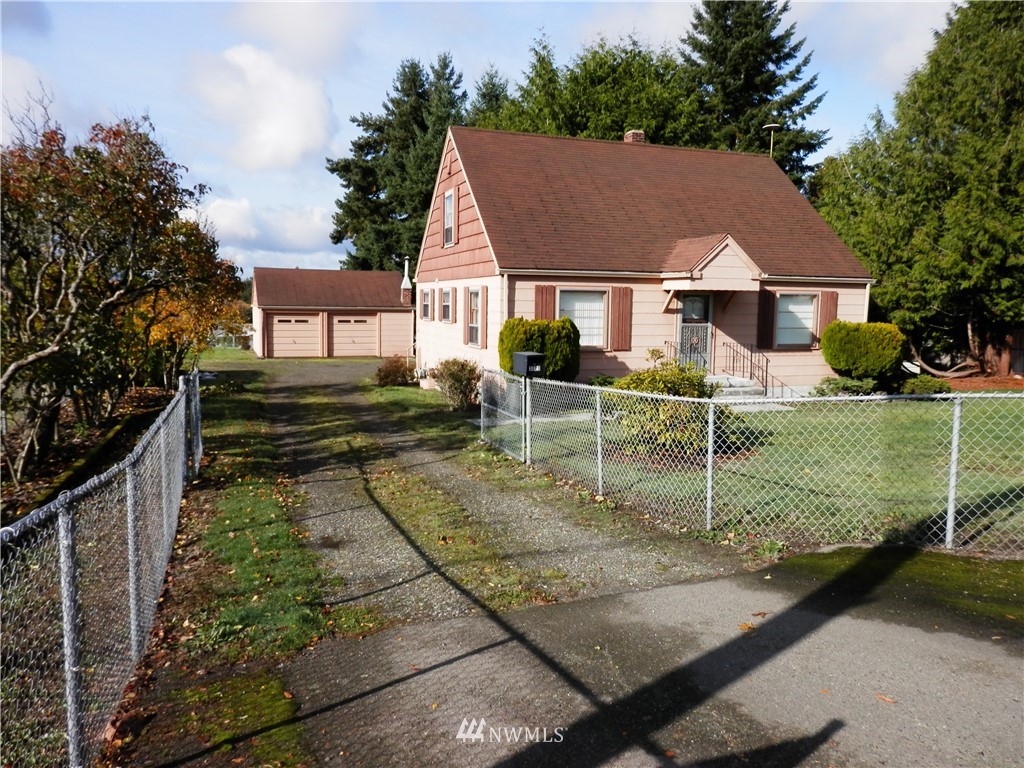 3023 Wheaton Way Bremerton, WA 98310 - Photo 2 of 23 Gallery Image 2