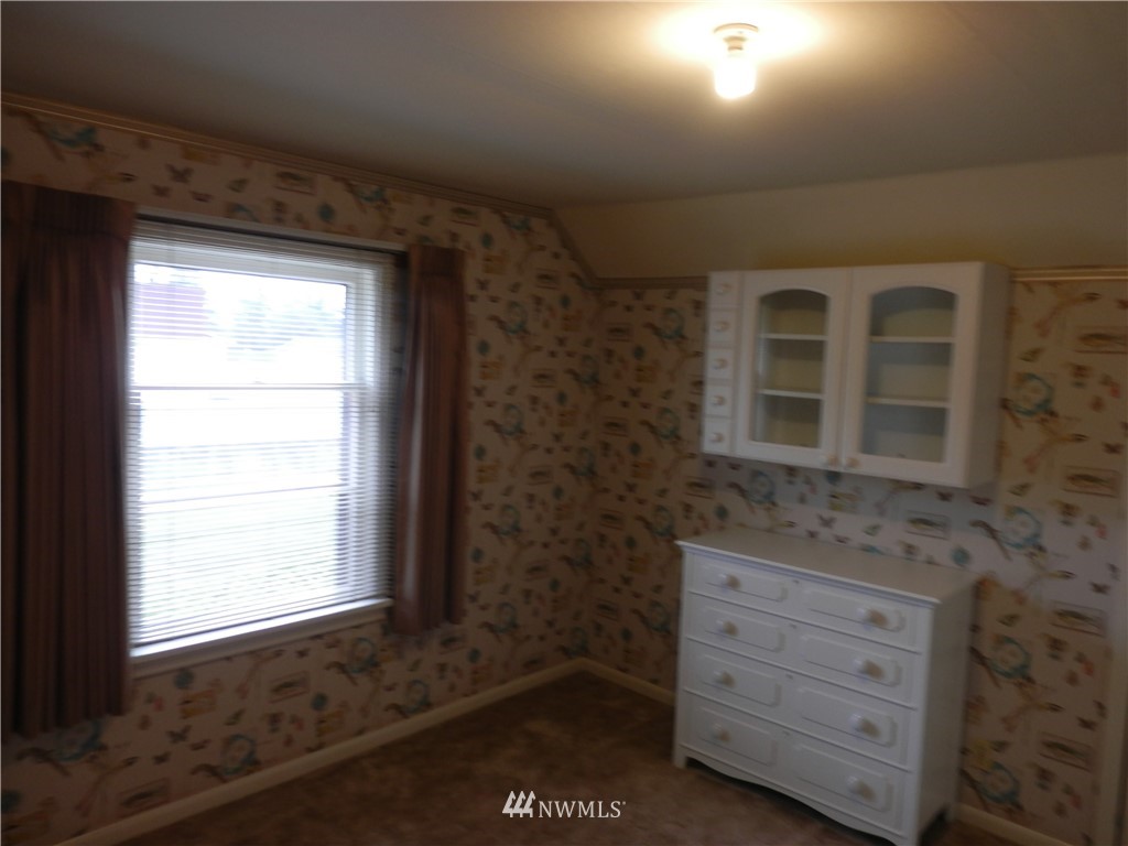 3023 Wheaton Way Bremerton, WA 98310 - Photo 17 of 23 Gallery Image 17