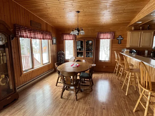 $825,000 | 38919 East Union Drive, Erskine, MN 56535