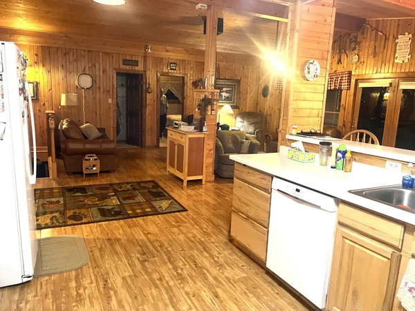 $825,000 | 38919 East Union Drive, Erskine, MN 56535