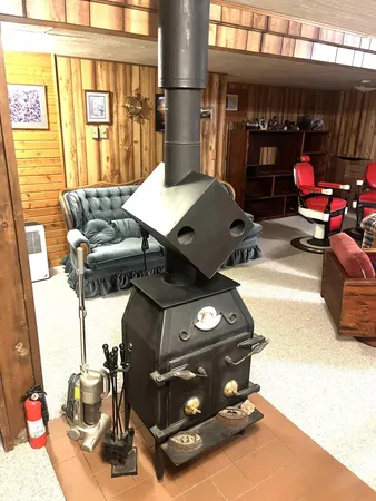 $825,000 | 38919 East Union Drive, Erskine, MN 56535