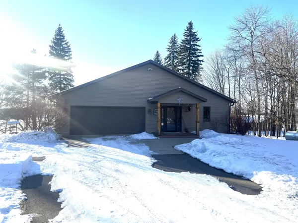$825,000 | 38919 East Union Drive, Erskine, MN 56535