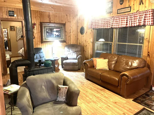 $825,000 | 38919 East Union Drive, Erskine, MN 56535