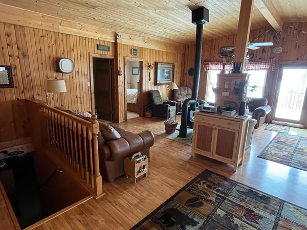 $825,000 | 38919 East Union Drive, Erskine, MN 56535