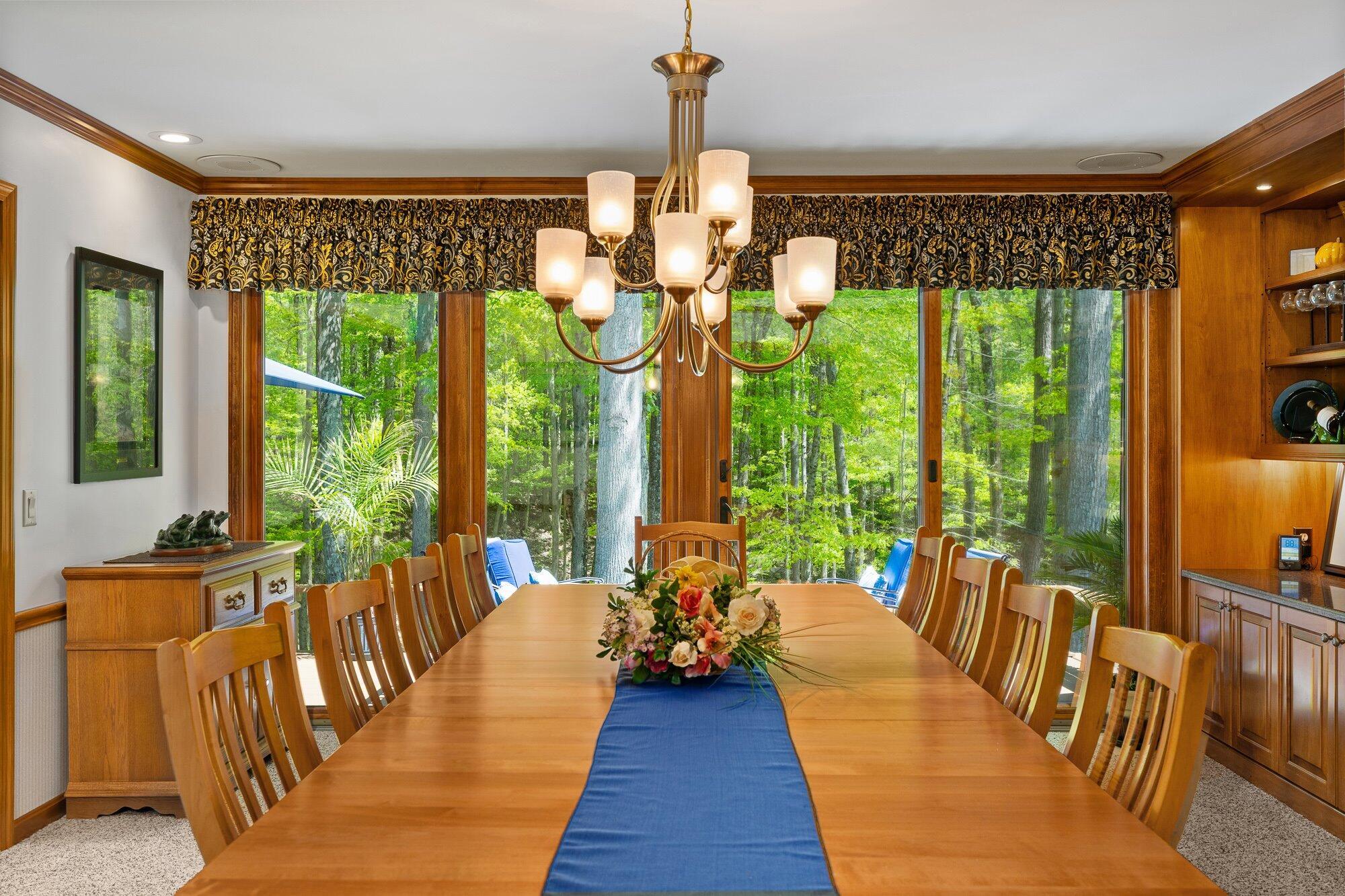 1833 East Hanley Road Mansfield, OH 44903 - Photo 30 of 94 20-int-dining-1
